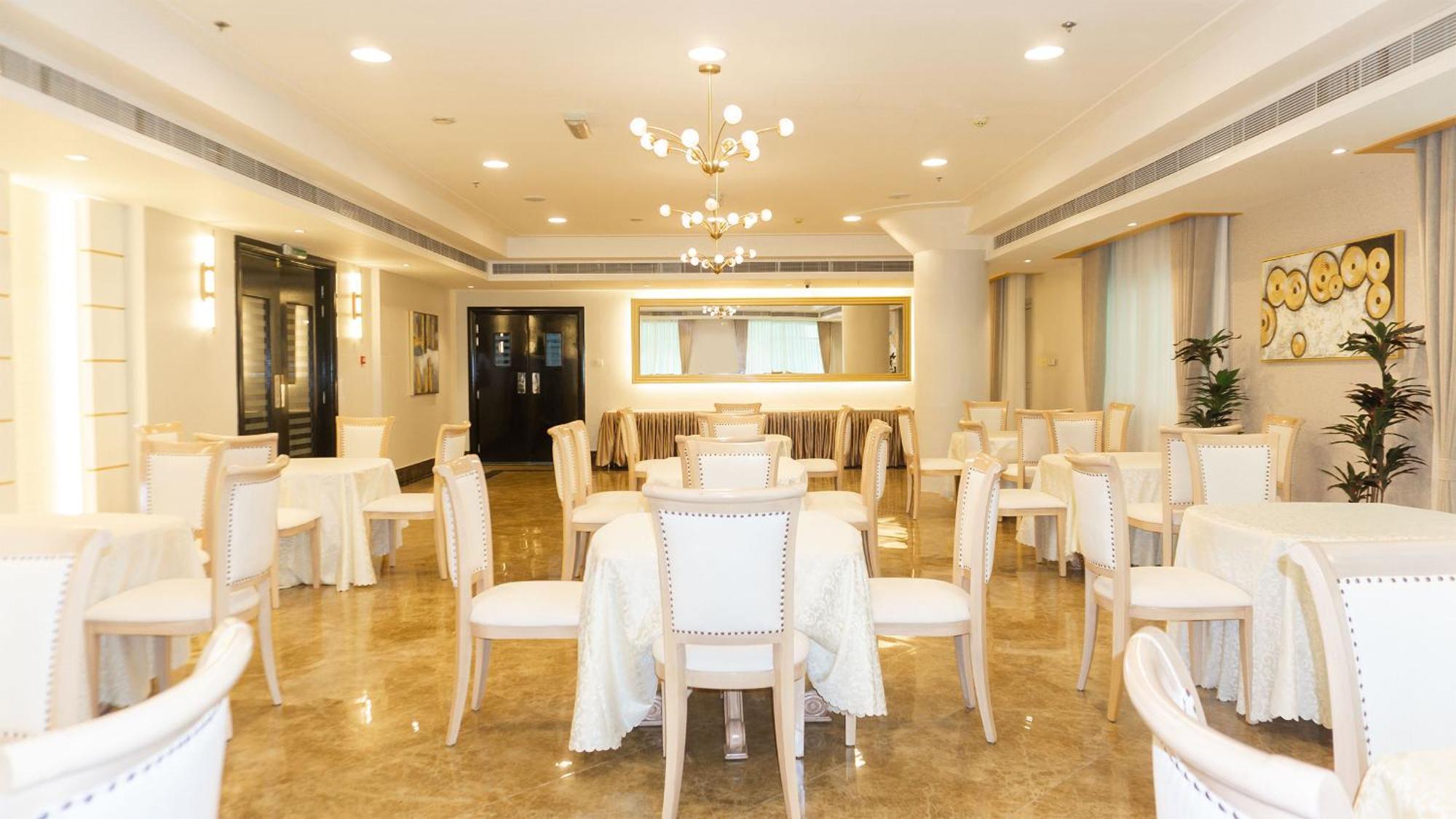 Royal Grand Suite Hotel Schardscha Exterior foto